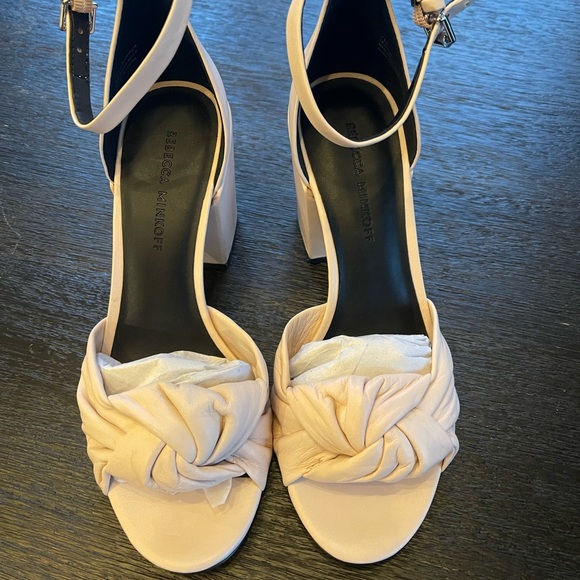 REBECCA MINKOFF NWT
Capriana Ankle-Strap Leather Sandals Size 7 - Picture 4 of 13